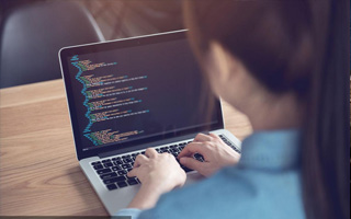 任丘 api php源码,下载的php源码怎么运行呢？